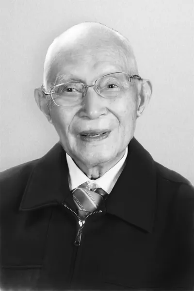 中国第一架无人机研制者文传源去世：享年101岁