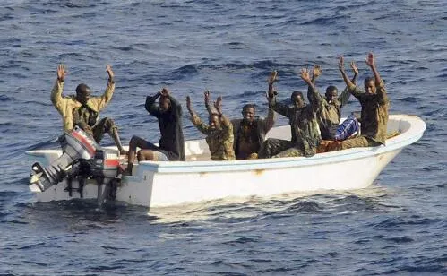 挪威货船遇海盗具体什么情况？ 9名菲律宾籍船员被绑架