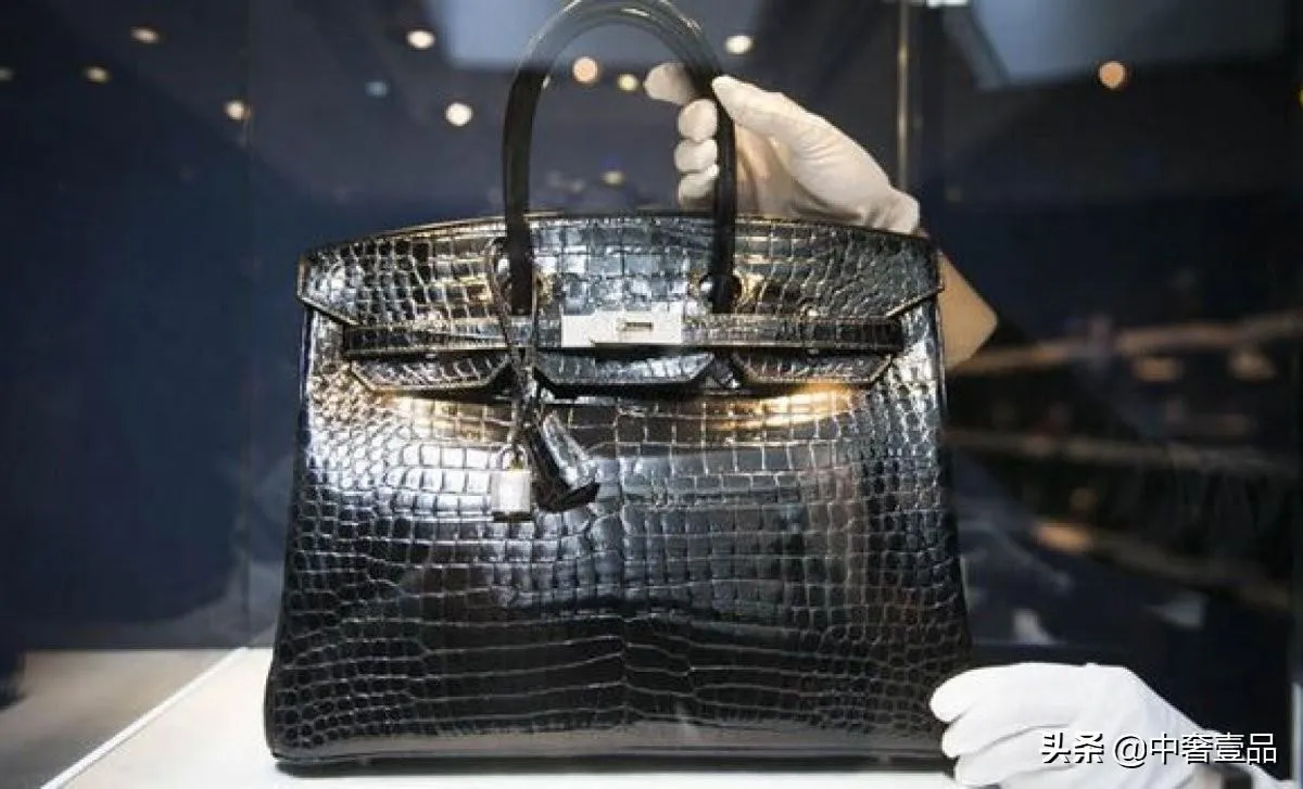 最贵的包包排行榜前十名 | 全球最贵的10款手袋包包品牌
